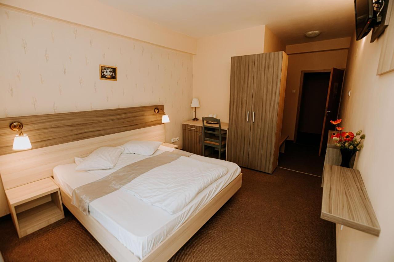 Guest House Lacul Linistit Moneasa Luaran gambar