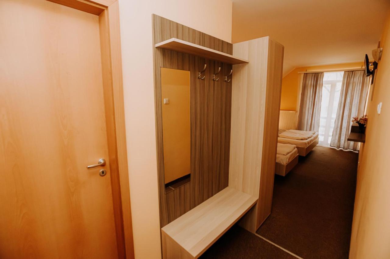 Guest House Lacul Linistit Moneasa Luaran gambar