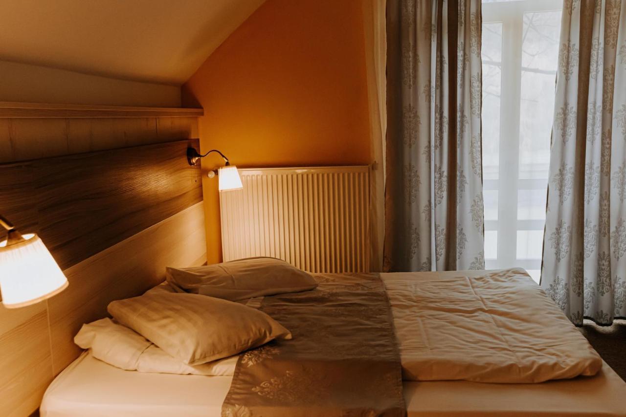 Guest House Lacul Linistit Moneasa Luaran gambar