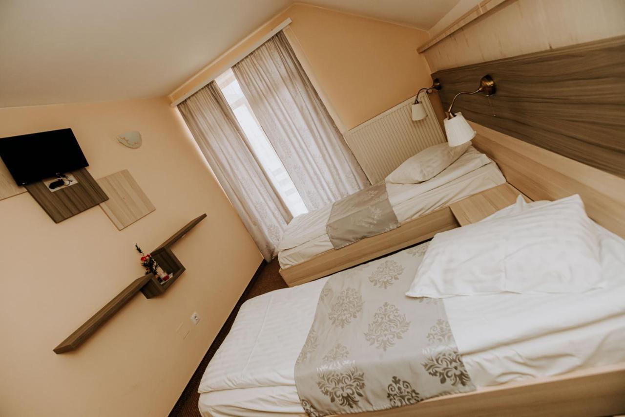 Guest House Lacul Linistit Moneasa Luaran gambar