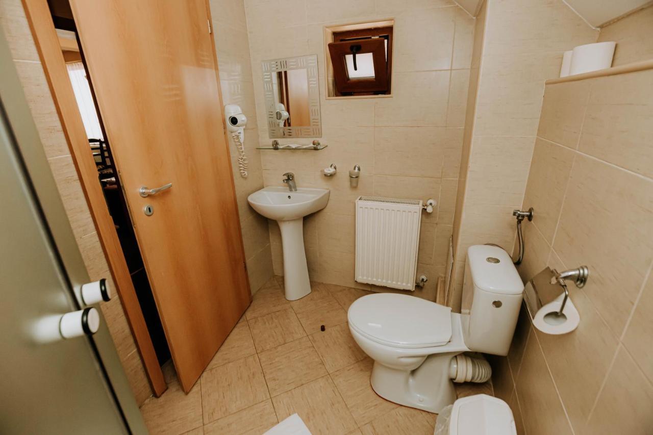 Guest House Lacul Linistit Moneasa Luaran gambar